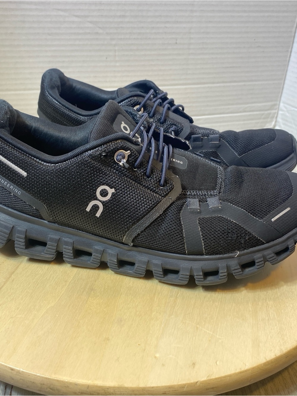 On Cloud Running Shoes Womens 9 Black All Black CloudTec Swiss Engineering